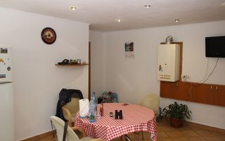 Casă / Vilă cu 3 camere de vânzare în zona Bartolomeu - Poză 7