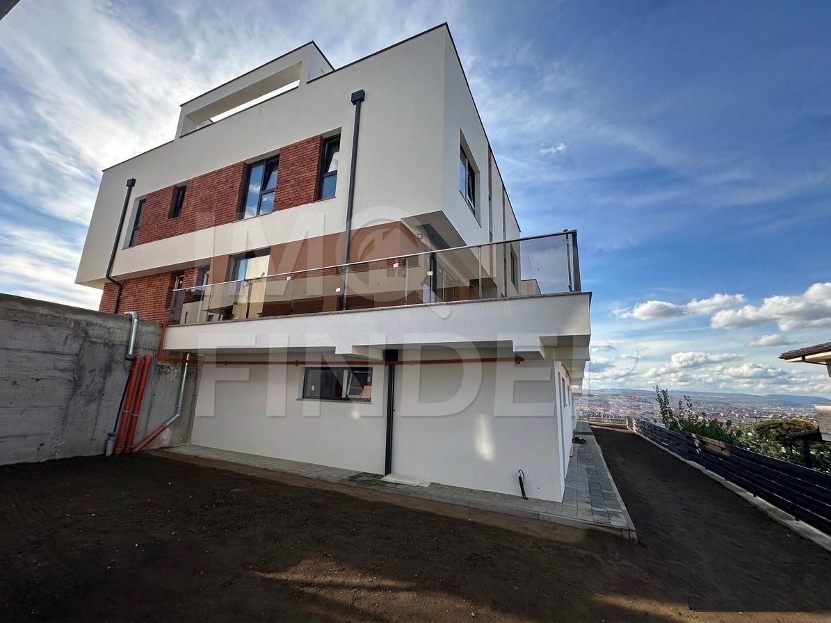 Casă în Florești, zona Vivo: 189 mp utili,  116 mp pe terase - Poză 2