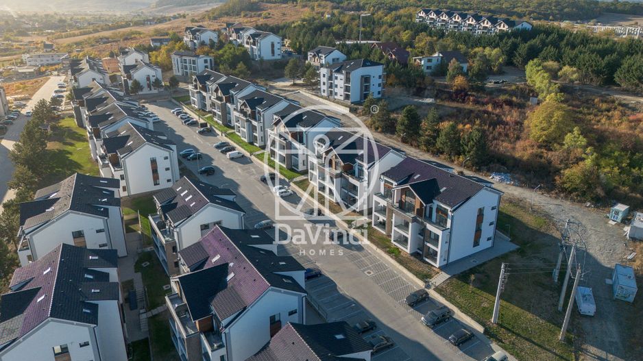 Penthouse 5 camere si bucatarie separata, la alb,(NCL-COL-ap.33) - Poză 1