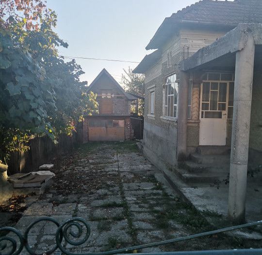 Teren cu casa si anexe in Budeasa Mare - Poză 10