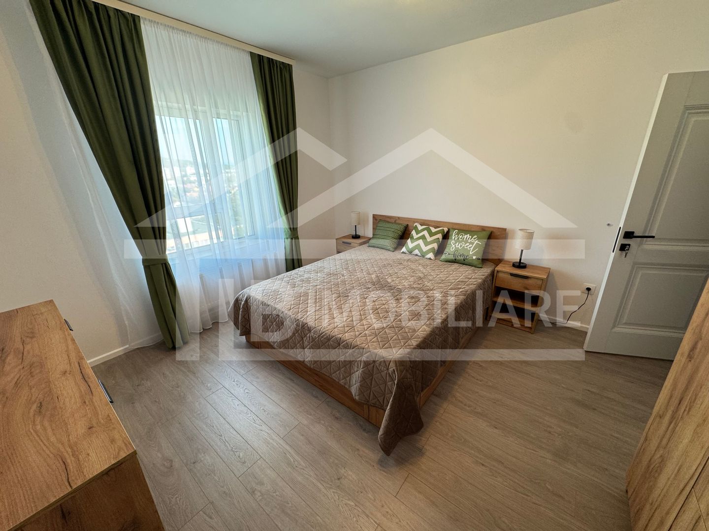 Apartament cu 2 camere, 58mp, decomandat, parcare, Zona Vivat Residence - Poză 4
