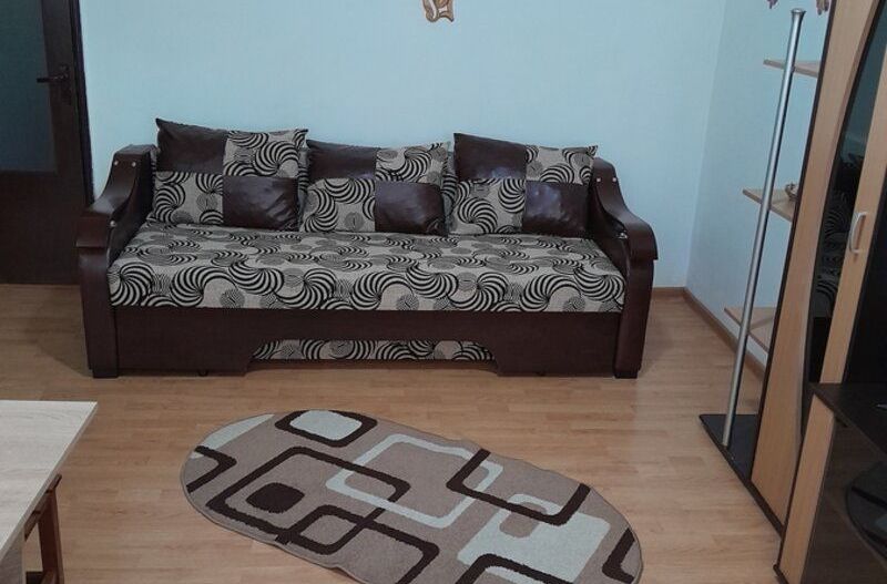 GARSONIERA GORJULUI, BUCATARIE INCHISA, METROU 3 MINUTE, LIBER - Poză 2