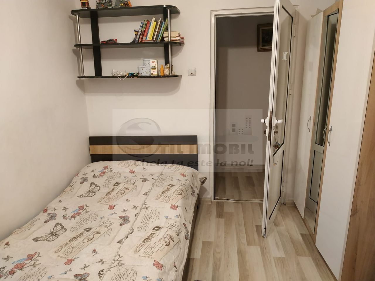 Apartament 3 camere – zona Podu-Roș- 450 Euro - Poză 4