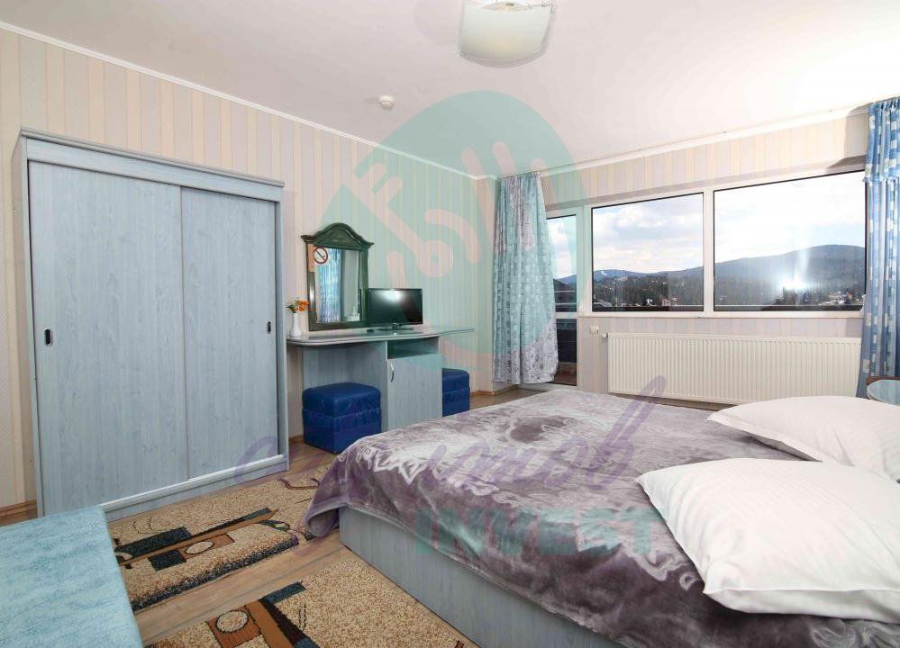 Vila cu 24 de camere cu priveliste superba ideal investitie in PREDEAL - Poză 16