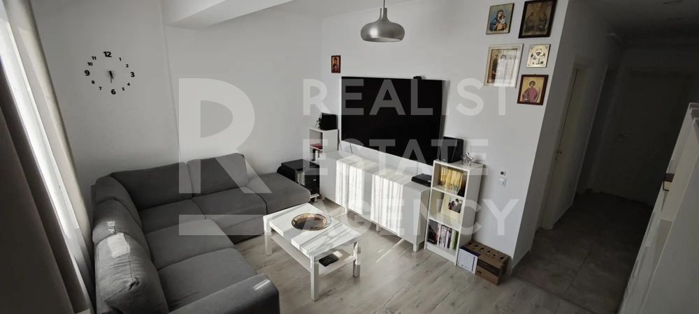 Vânzare, apartament cu 3 camere în zona Militari Residence - Poză 1