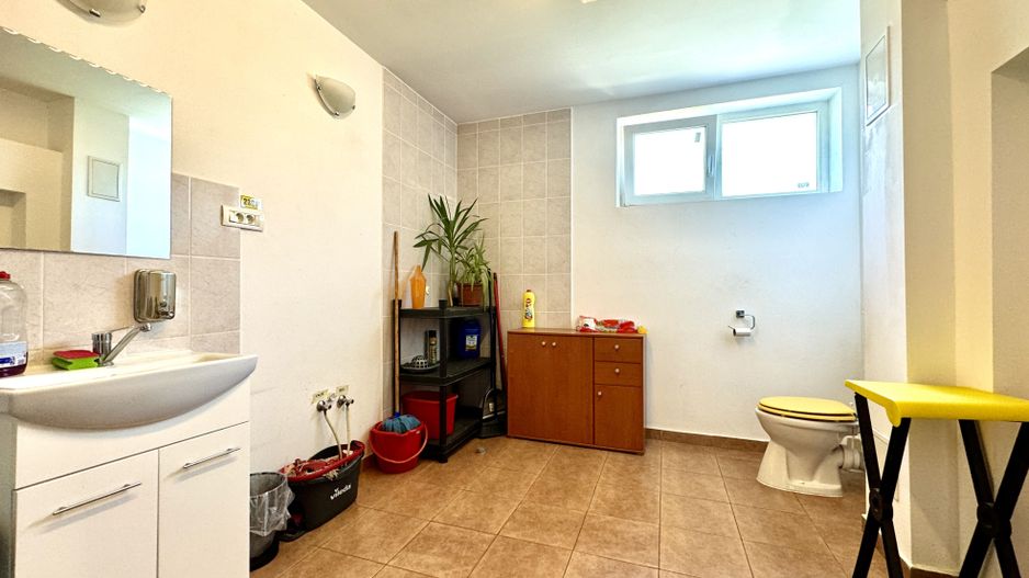 Birou cu 3-4 posturi de lucru - Poză 4