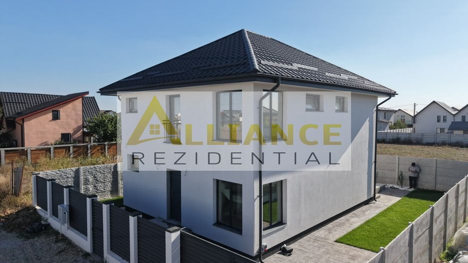 VILA INDIVIDUALA -4 CAMERE-3 BAI-STR.AVIATORILOR - Poză 13