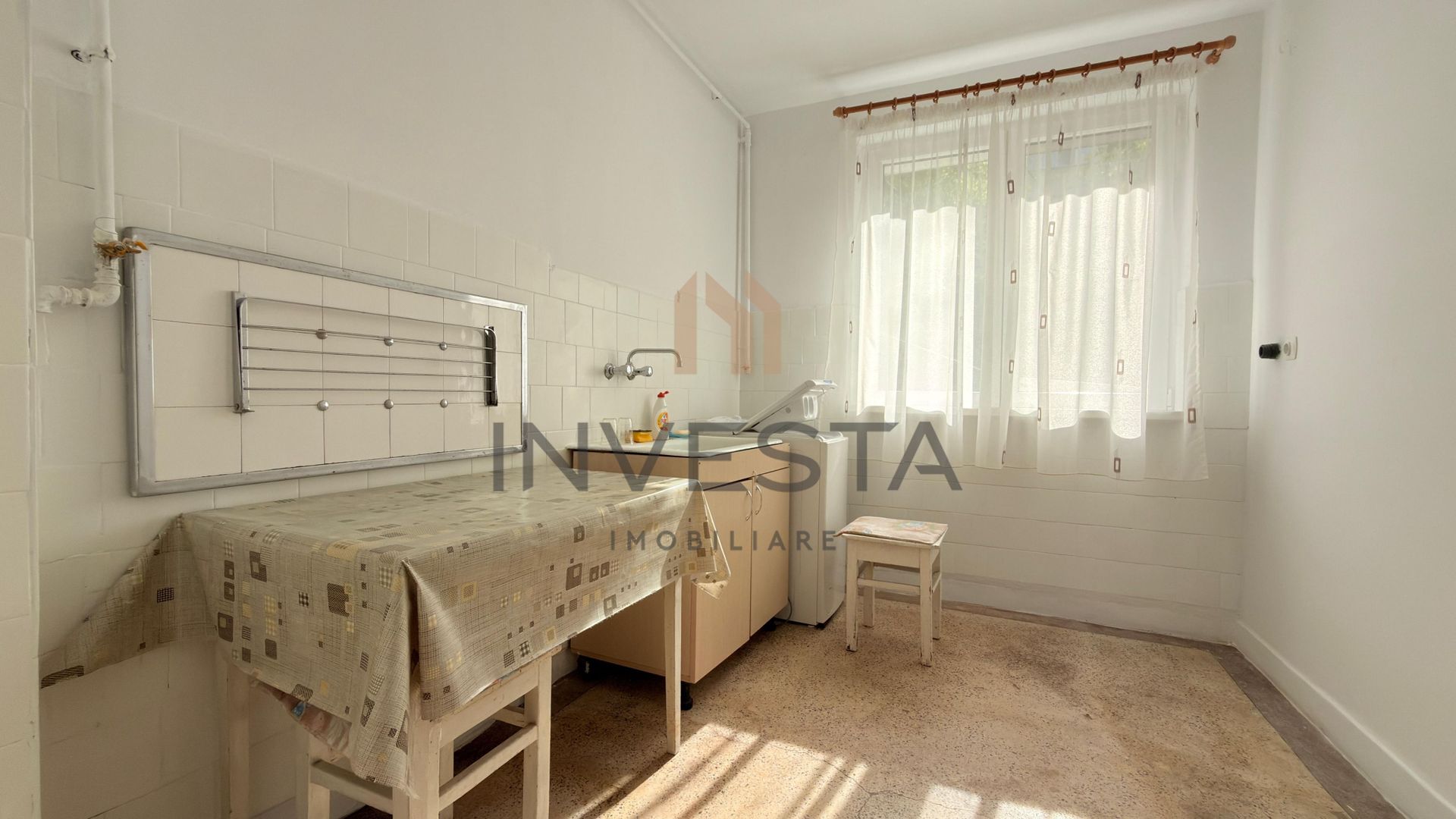 Apartament cu 2 camere, Zona Semicentrala langa Piata Abator - Poză 1