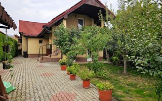 Casa 6 camere, 715 mp teren, langa Cetatea Alba Carolina - Poză 1