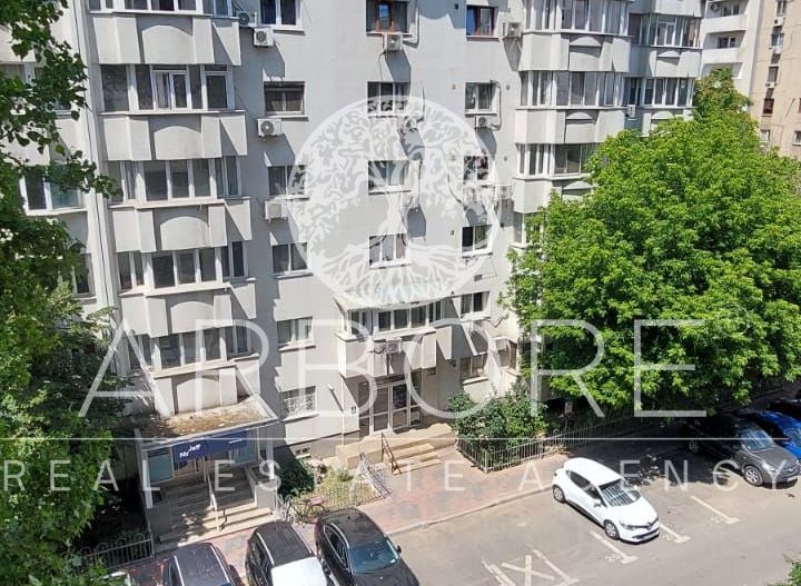 Închiriere 3 camere Bd. Unirii, 76 mp, mobilat, parcare - Poză 25