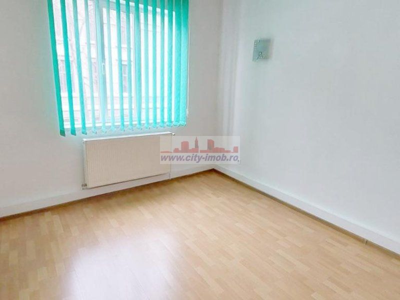 Inchiriere Apartment 3 Camere in VILA  Tineretului - Poză 9