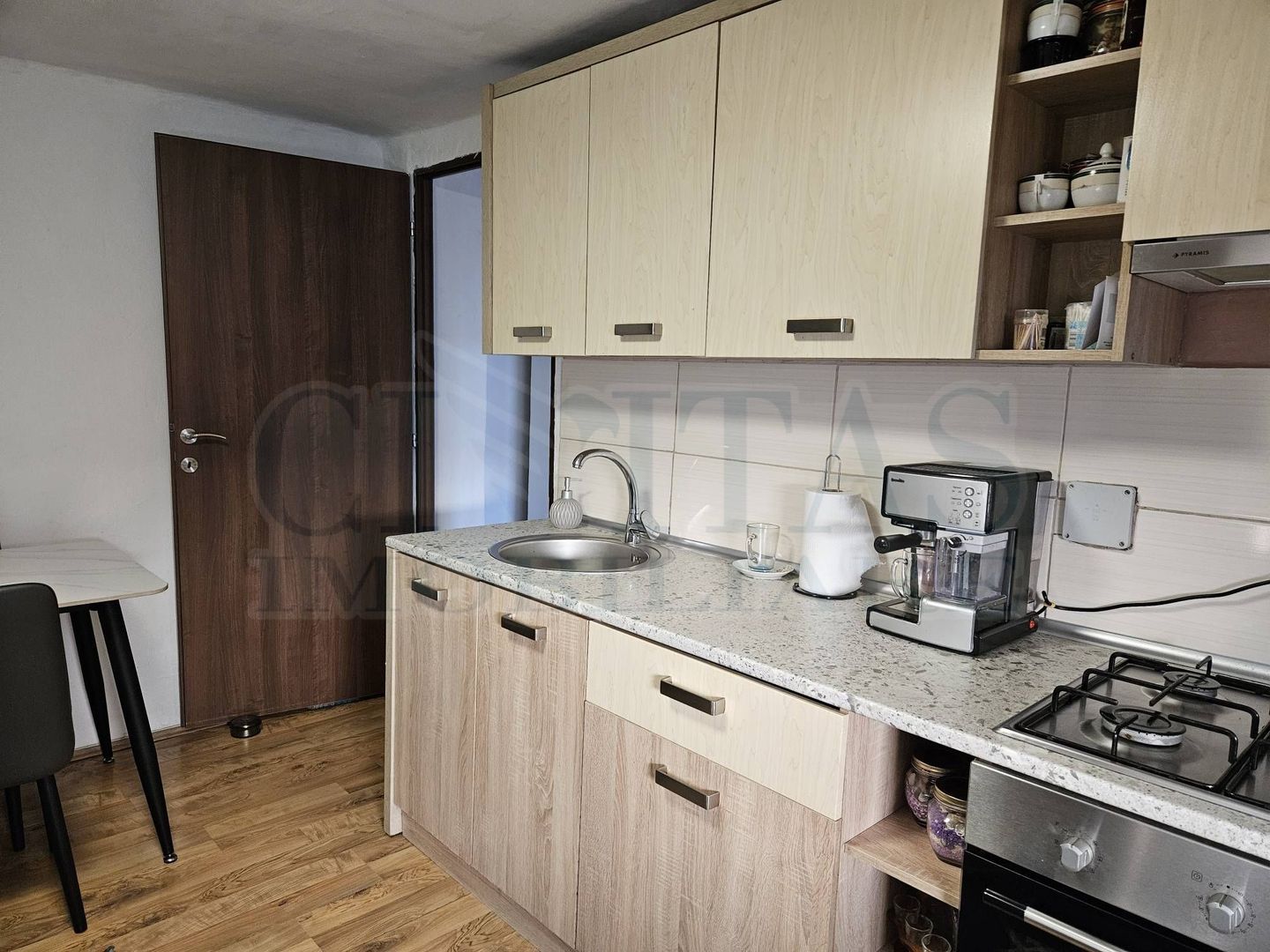 Apartament 2 camere, zona Garii, aproape de CENTRU - Poză 4