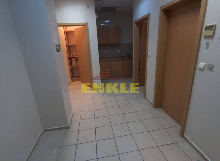 Inchiriez Spatiu Comercial 130 mp utili, central, 1700 euro Negociabil - Poză 5