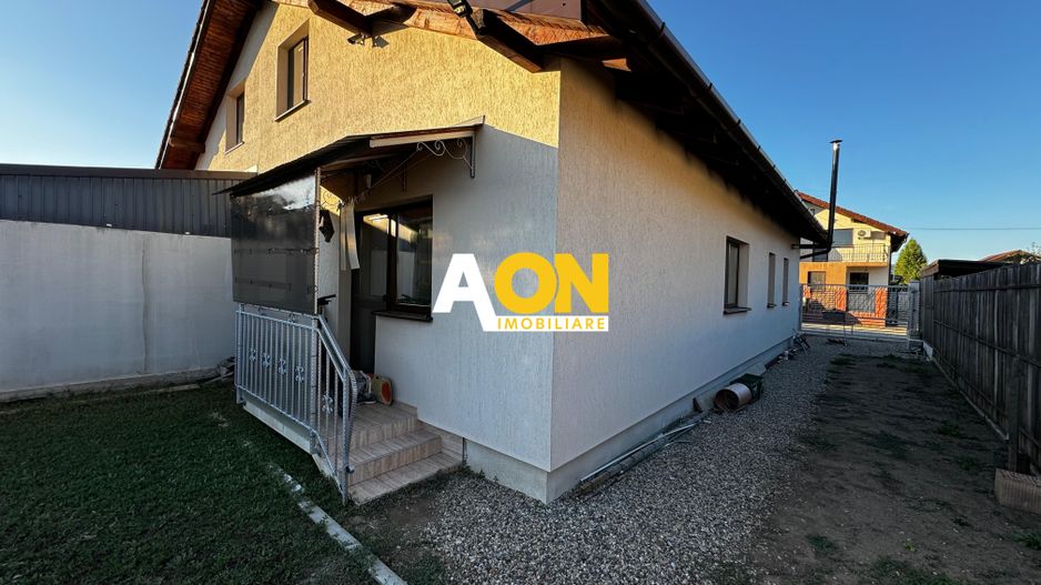 Casa de vanzare, 4 camere, 2 bai, mobilata-utilata, 234 mp teren - Poză 11