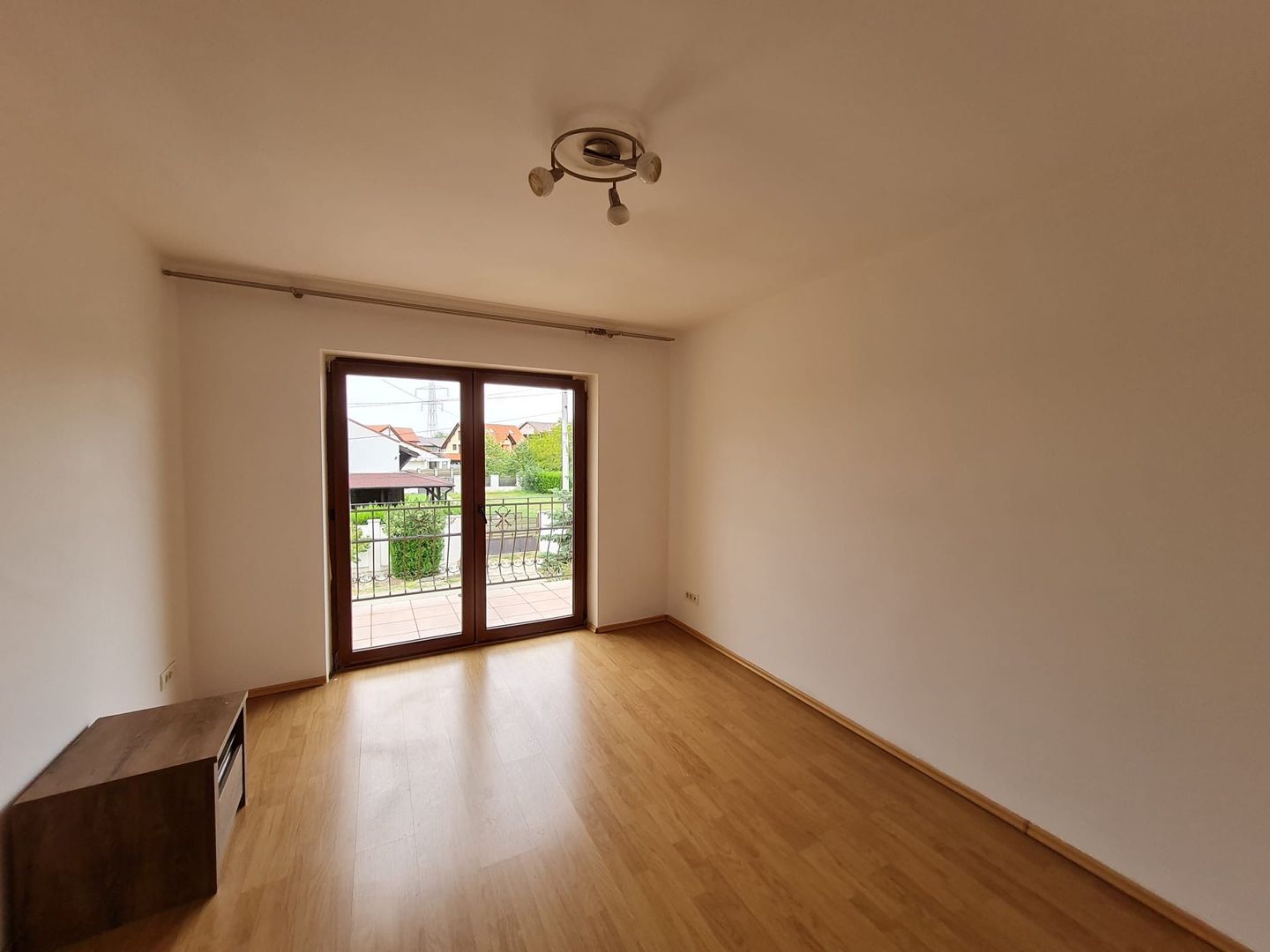 Super oferta!!!Vila spațioasă în Ghiroda! - Poză 7