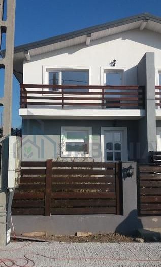 Casă duplex spațioasă, modernă, 2 băi, 2 locuri de parcare, terasă, priveliște - Poză 9