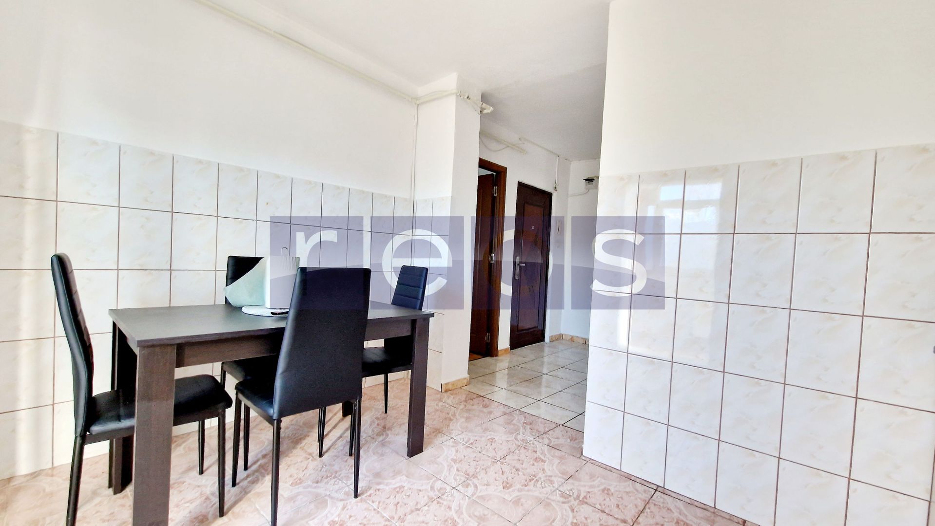 VANZARE 3 CAMERE | MOBILAT UTILAT | ROSIORI DE VEDE - Poză 8