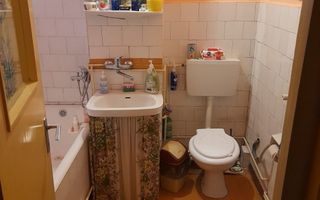 Apartament 4 camere, ultracentral, 90 mp utili, Campina, Prahova - Poză 12