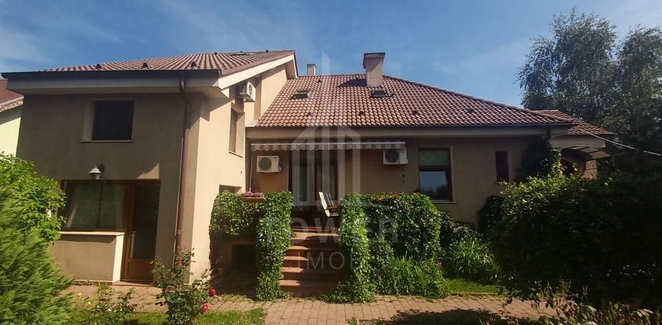 Casă individuală de vânzare 1.000 mp teren | Zonă Centrală - Poză 3
