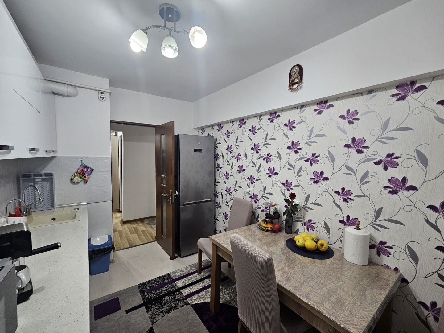 Apartament deosebit 3 camere – lux, complet mobilat, zonă excelentă - Poză 9