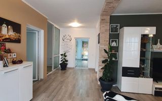 Casa 10 camere, 1000 mp teren, la asfalt, Barabant - Poză 7