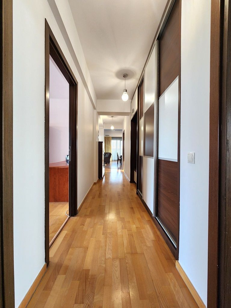 Inchiriere 4 camere Pipera 191 mp, etaj 3/3, 2 locuri de parcare - Poză 15