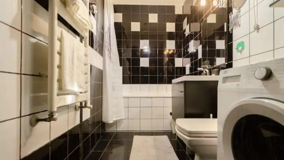 Ag BRASADAS închiriază ap 2 cam etaj 1/2 zona ULTRACENTRALA. - Poză 9