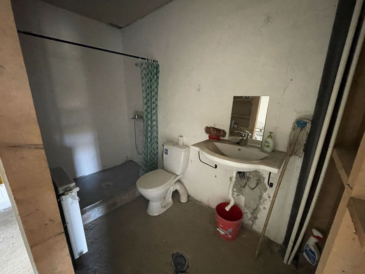 Casă semifinisată în Poienița - Poză 10