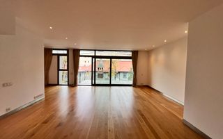 SPECIAL 4-ROOM APARTMENT FOR RENT NEAR KISELEFF PARK - Poză 2