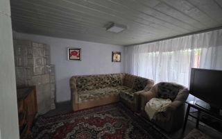 Case tradiționale în Scoposeni, comuna Gorban - 2 locuințe pe teren de 2400 mp - Poză 7