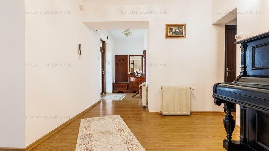 Vila unicat aproape de lac - Poză 9