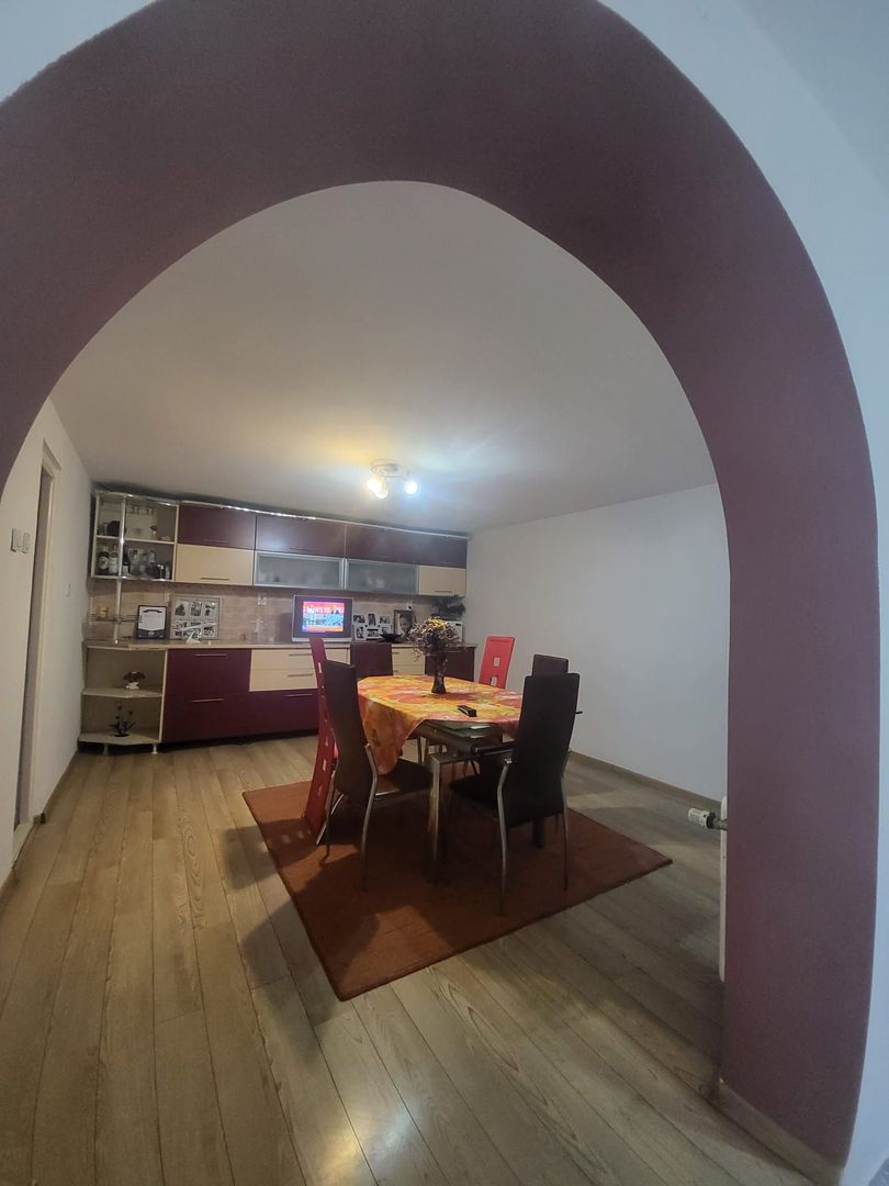 CASA DE VANZARE LA CENTRU IN SEBES LA 180.000 EURO - Poză 2