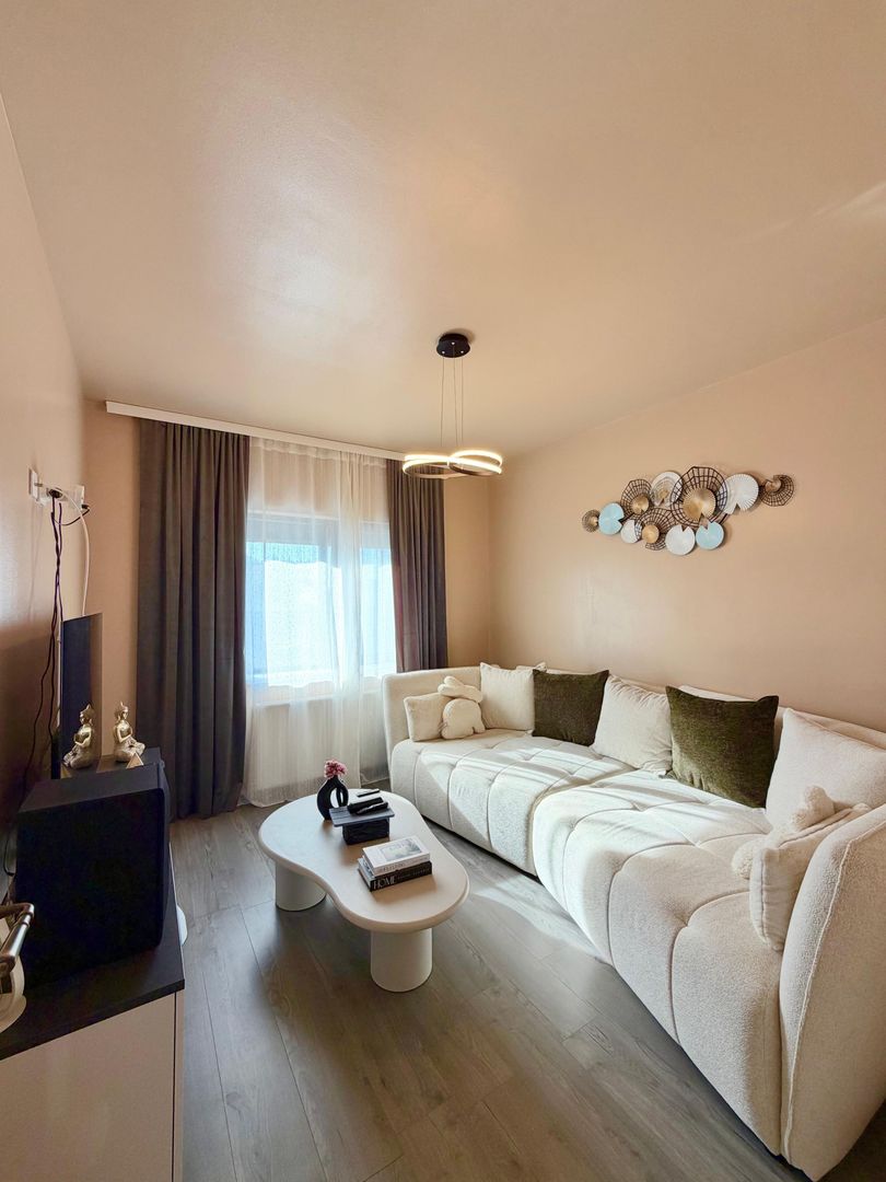 Duplex despartit prin baie - 4 camere I mobilat I Sanmihaiu Roman - Poză 7