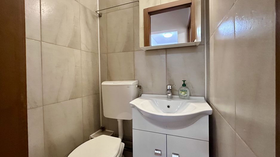 Apartament decomandat 4 camere de închiriat – zonă Medicina/Prefecturǎ - Poză 11