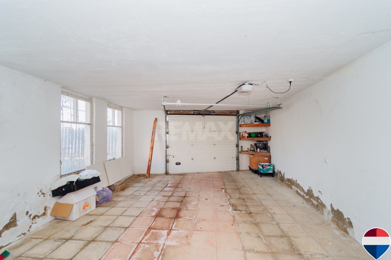 Casă de vânzare, Obileni, Hîncești ,185 m² ,16 ari, 2 garaje - Poză 24