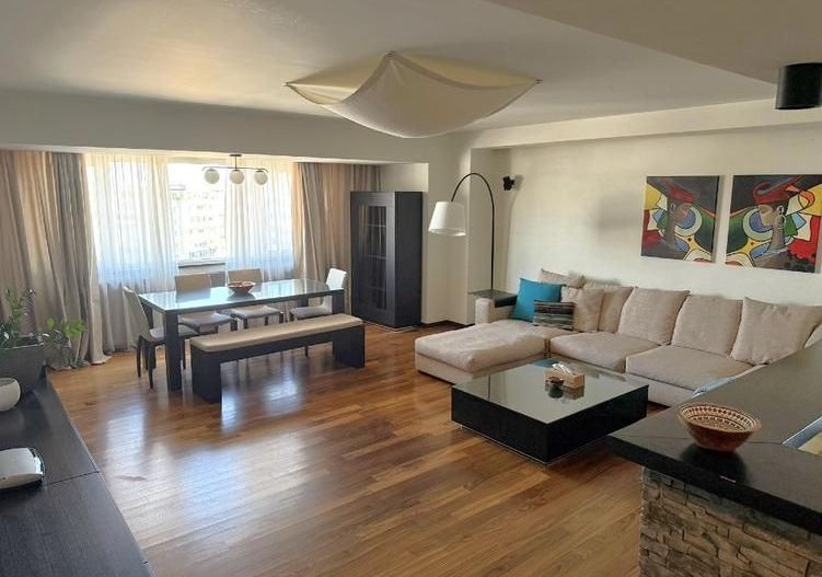 Vedere libera | Apartament 3 camere | Alba-Iulia | Parcare - Poză 1