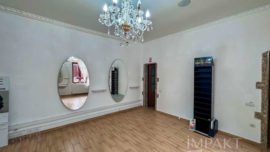 Spațiu comercial ultracentral, vad excelent, 7 încăperi - Poză 5