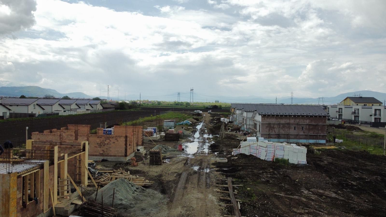 Casă/Vilă cu 4 camere la vânzare - Sânpetru - Poză 6