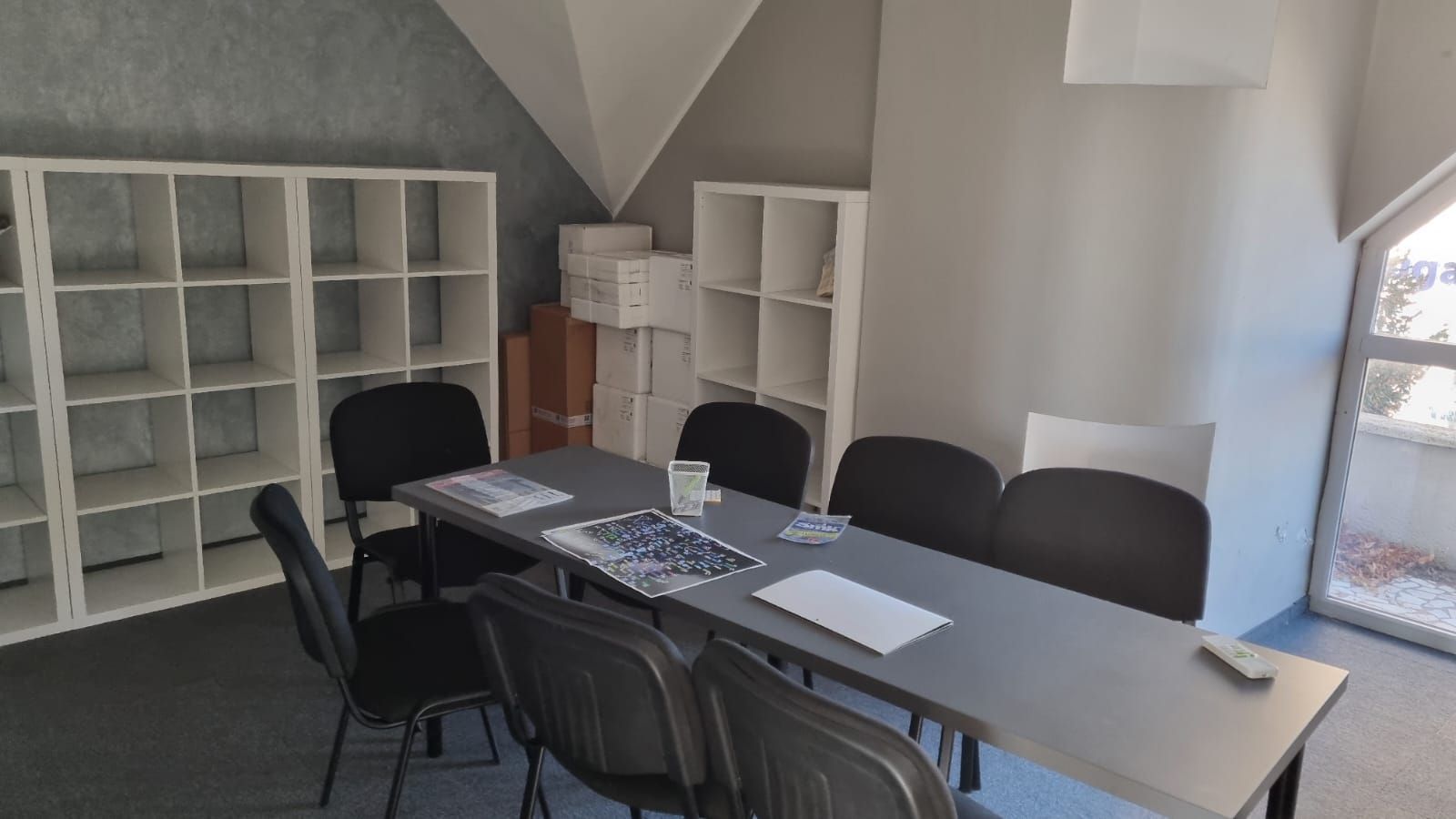 Imobil cu 8 camere, terasă de 60 mp, situat în centrul orașului - Poză 9