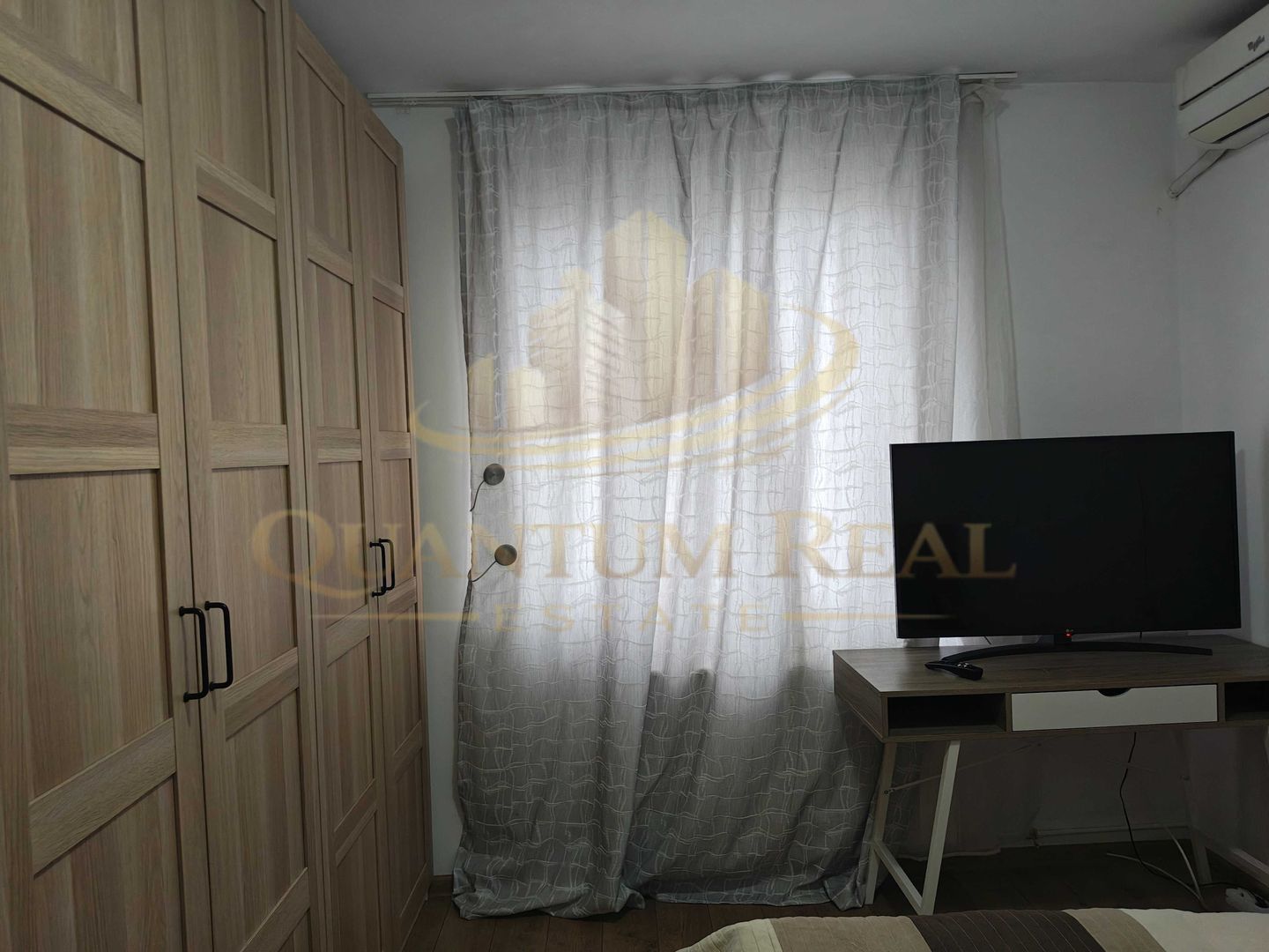 Vând apartament 2 camere  Renovat -Titan - Poză 2
