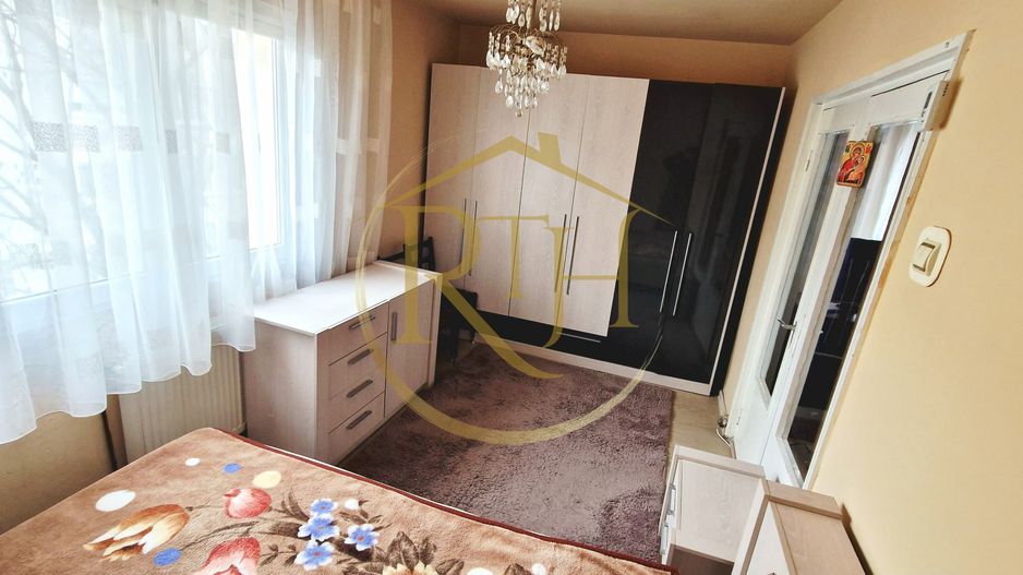 Inchiriez apartament cu 2 camere,clima centrala, zona Calea Sagului/ 300 euro. - Poză 4