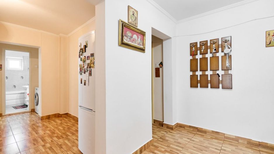 Apartament decomandat  4 camere -  etaj intermediar - Cartier Nord - Poză 8