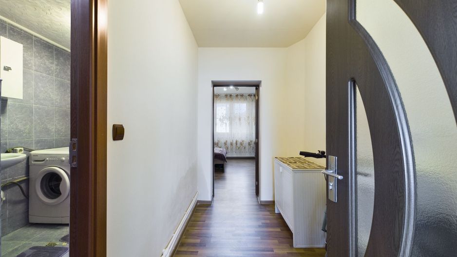 Apartament la curte zona Boul Roșu - Poză 7