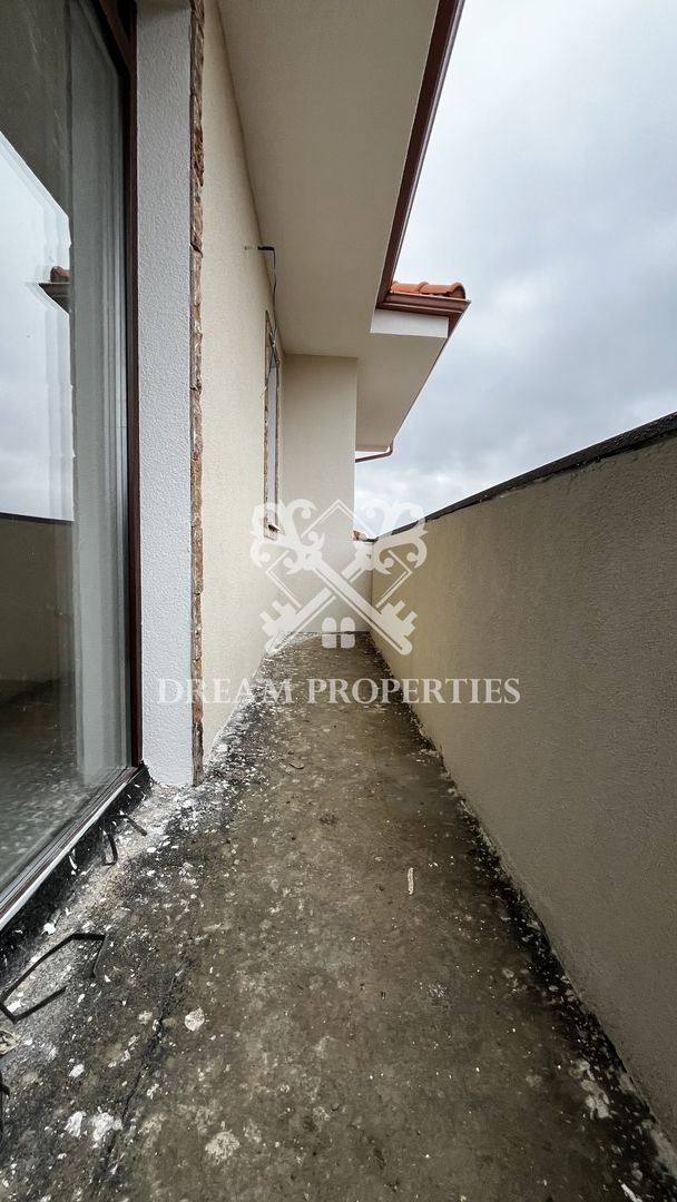 Casa de vanzare 120 mp, 4 camere,3 bai, teren 350 mp, DEZMIR - Poză 12