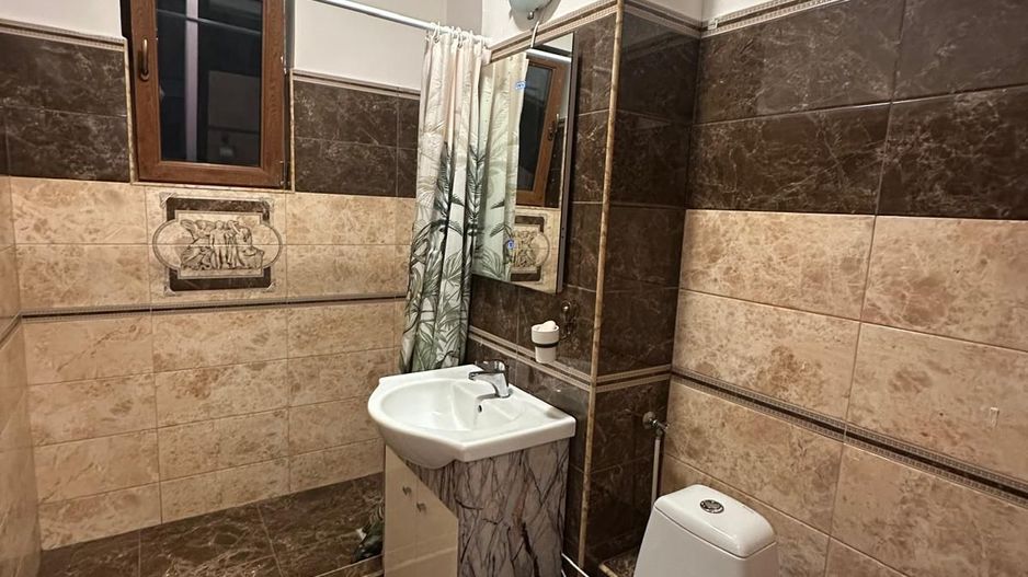 De vanzare apartament 2 camere - Mihai Bravu - Poză 13
