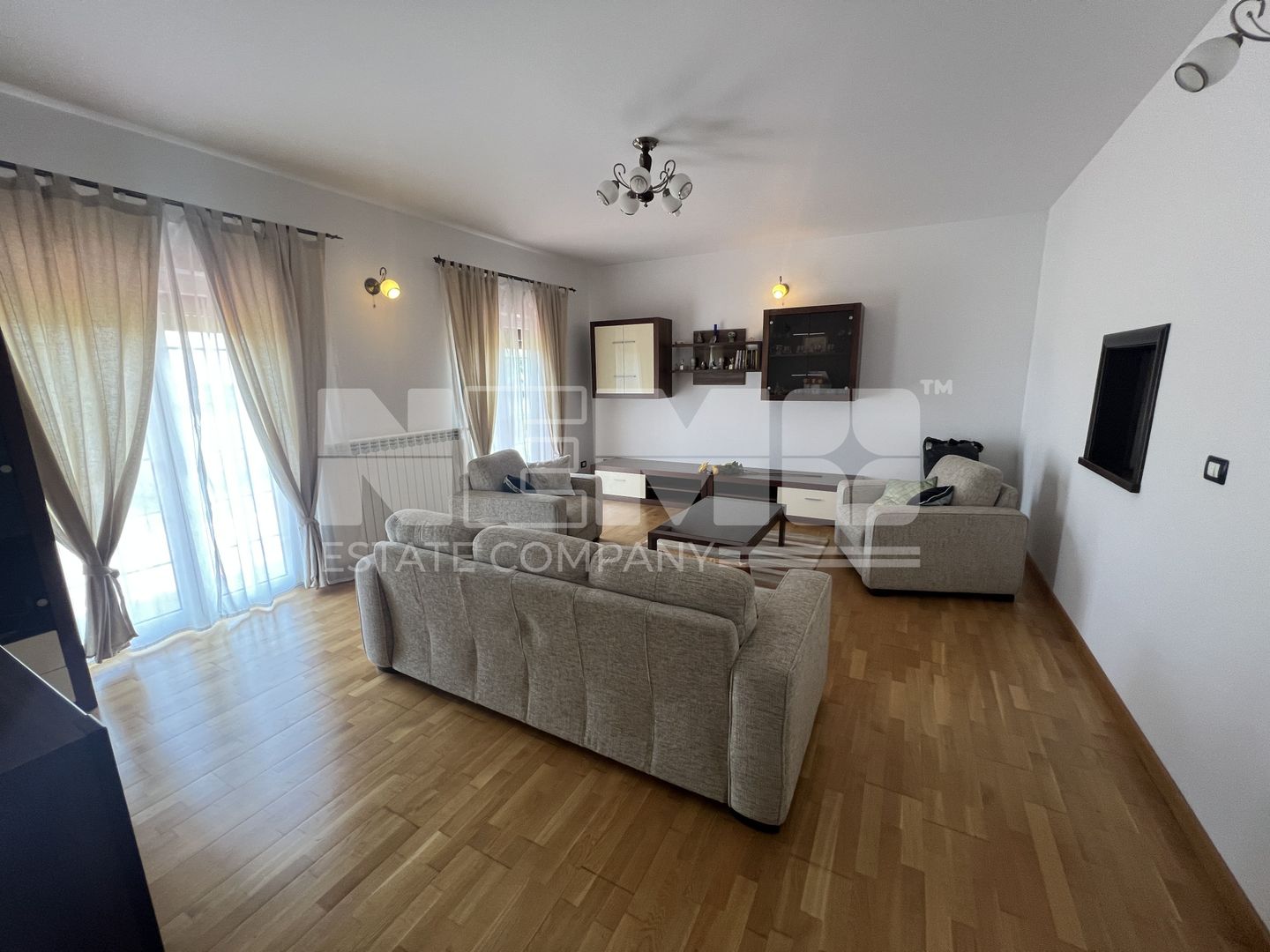 Casa Horodnic De Jos | 39 Ari | Complet Mobilată - Poză 2