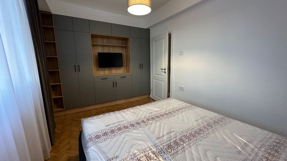 Apartament cu 3 camere de închiriat în zona Ultracentral - Poză 3