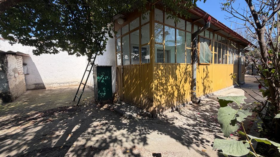 Casă cu teren 251 mp – zona Andronache, Strada Mențiunii - Poză 3