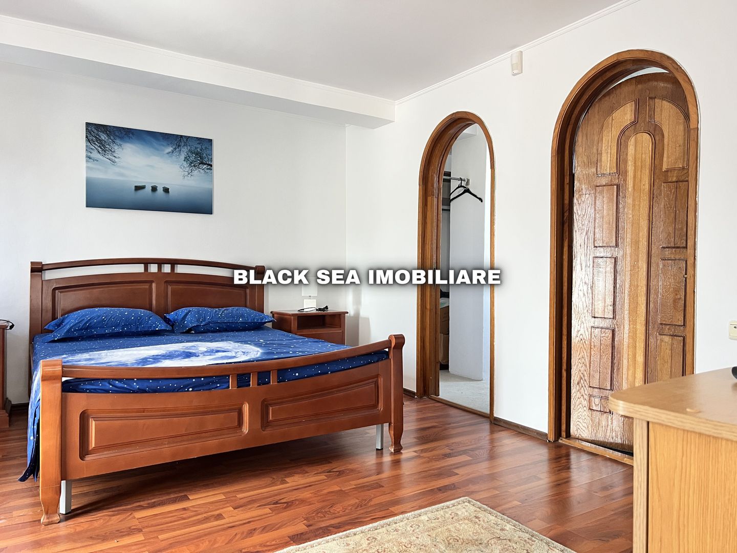 Vila 7 camere D+P+1+M - Gaze - 2 Garaje - 50m de plaja - Ocazie Unică - Poză 9