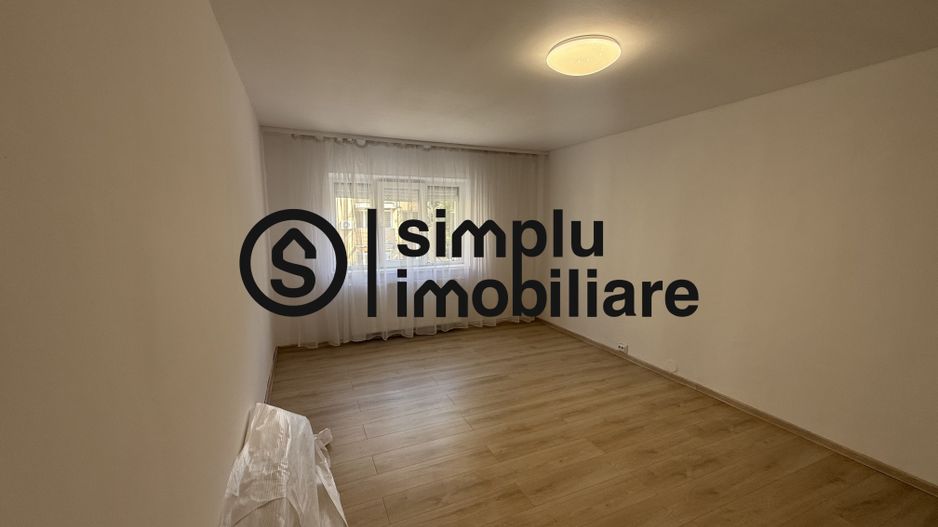 2 decomandate, centrala, etaj 1/4 - 1 Mai - Poză 5